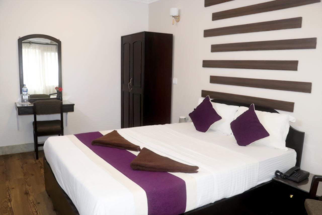 Ausfinn Hotel Metro Inn Kathmandu Esterno foto