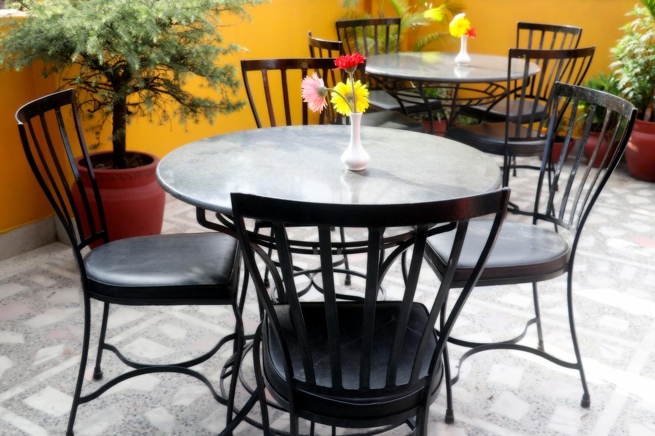Ausfinn Hotel Metro Inn Kathmandu Esterno foto