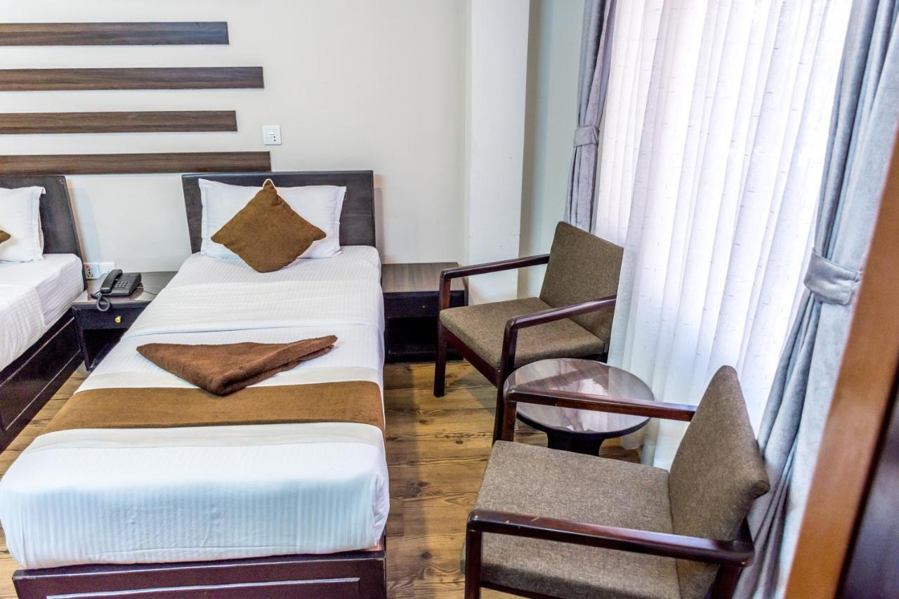 Ausfinn Hotel Metro Inn Kathmandu Esterno foto