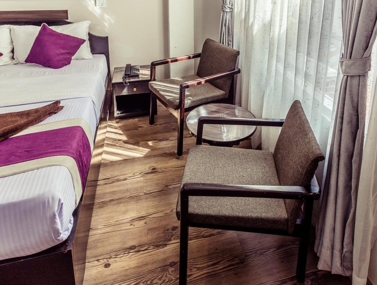 Ausfinn Hotel Metro Inn Kathmandu Esterno foto